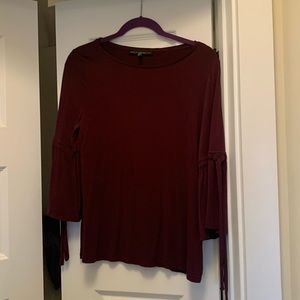 White House Black Market 3/4 sleeved tee